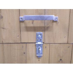 Fa kiárusító stand (KALIFA)